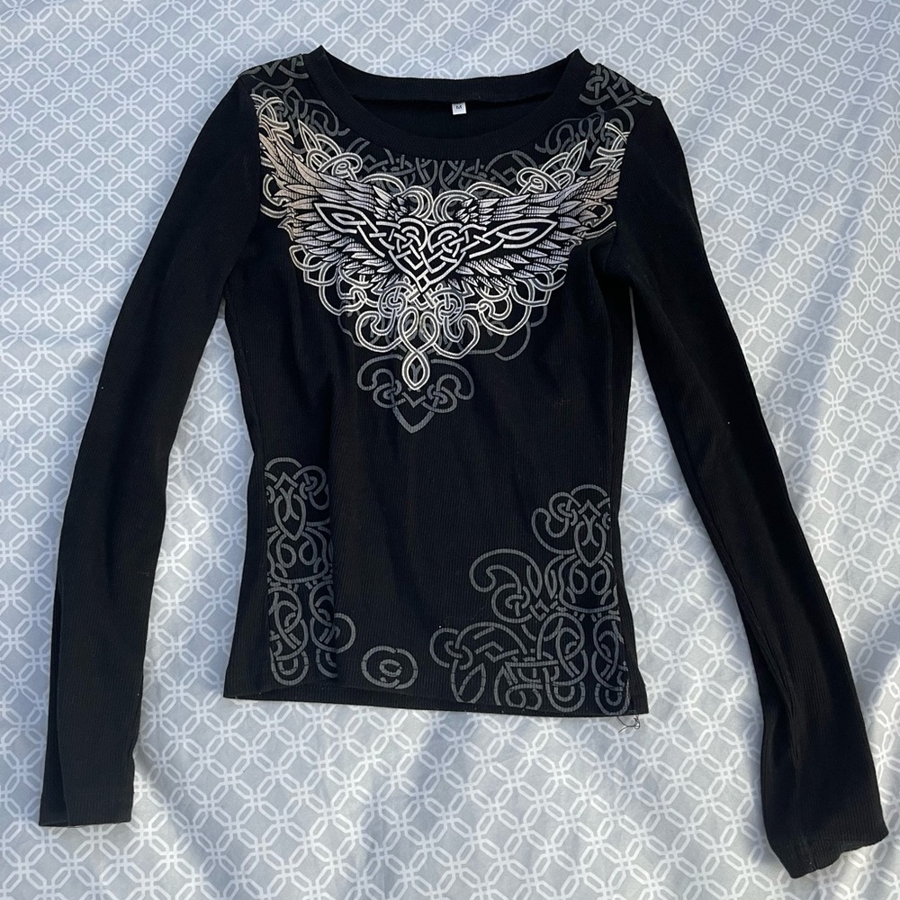 Black y2k tee